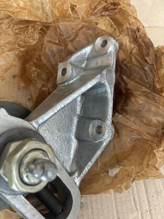 236-3509300 Пристрій натяжний ременя компресора МАЗ ЯМЗ-236, 238, ЯМЗ евро