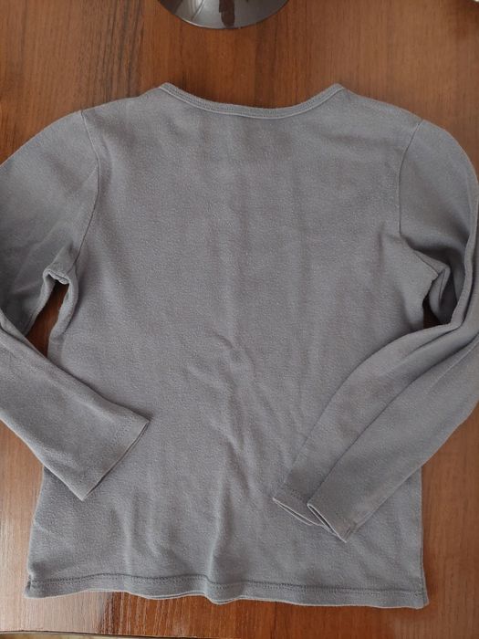 Віддам кофтинку, лонгслів 110р.