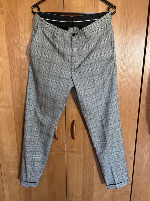 Elegancki garnitur ZARA MAN – szary w kratę