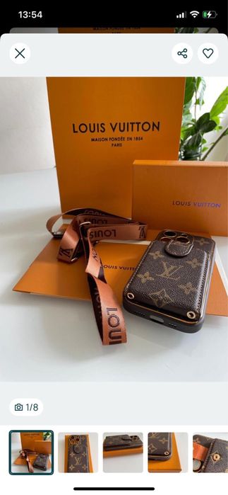 Etui na telefon Iphon 16 pro Monogram