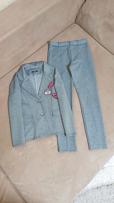 Шкільний костюм, стильний костюм для дівчинки