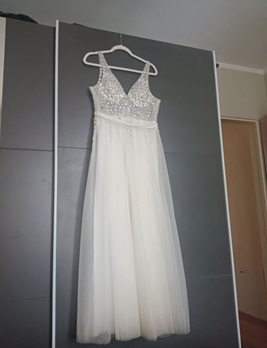 Suknia ślubna r. 40