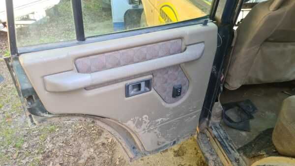 Land Rover Discovery 300 Tdi Peças Usadas interior bege