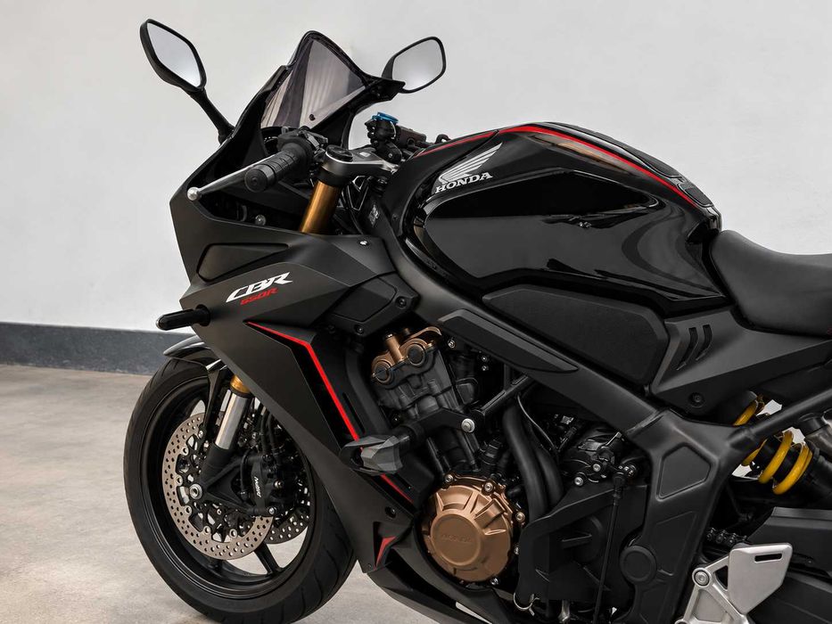 Honda CBR650R — Full Power — Excelente estado
