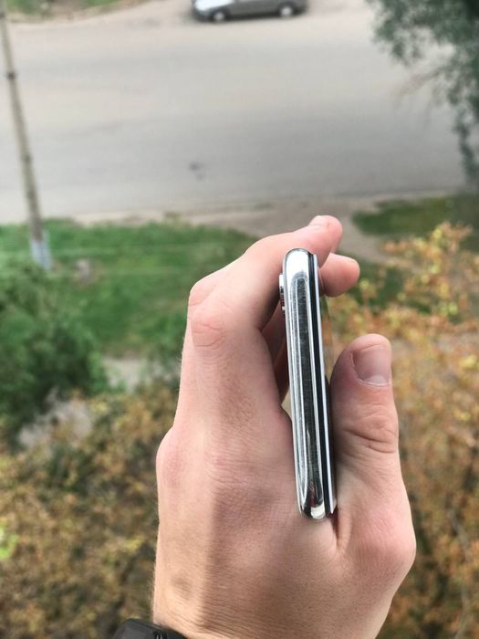 iPhone X 256 гб