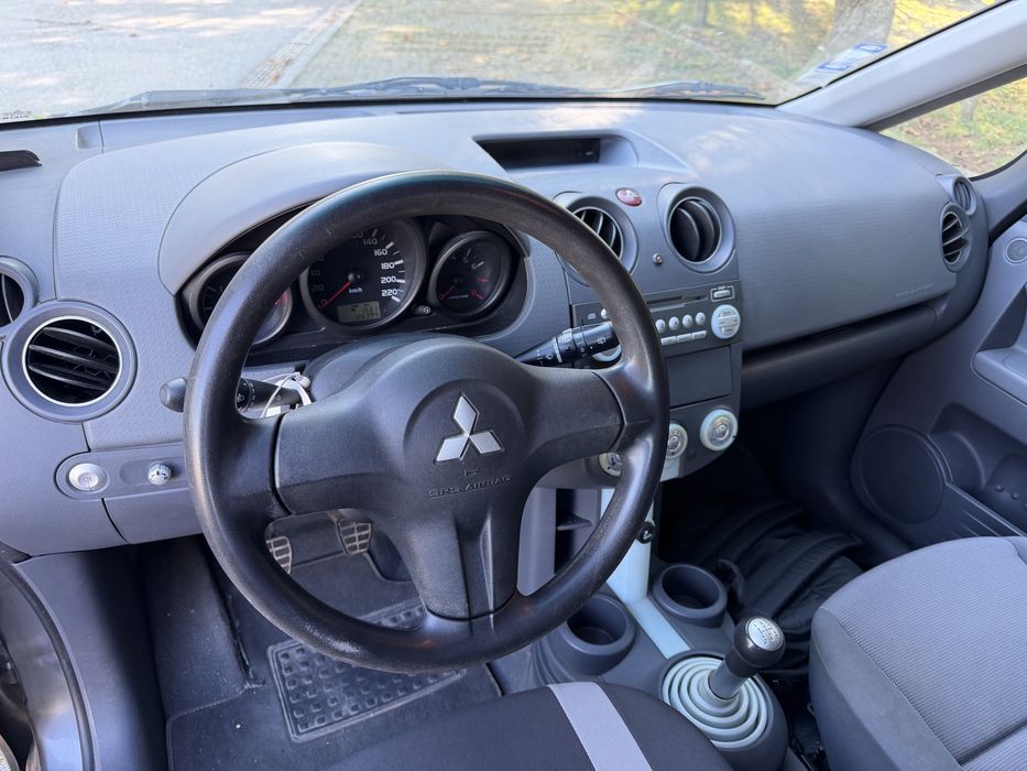 Mitsubishi Colt 1.1  Gasolina — photo 3