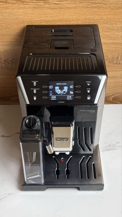Кофемашина, кавомашина DeLonghi PrimaDonna Class з Гарантією !
