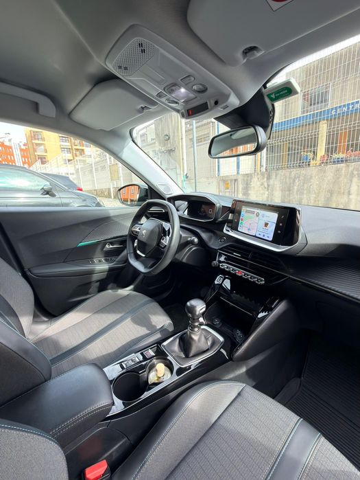 Peugeot 2008 1.2 Gasolina ALLURE