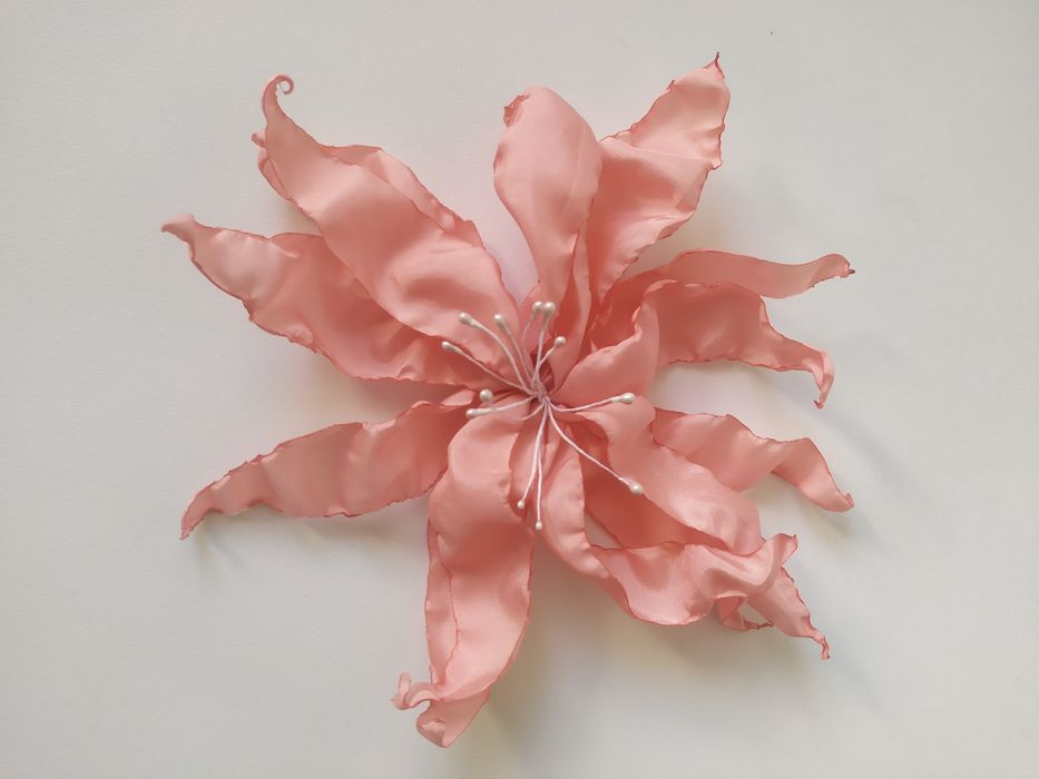 Kwiat broszka kwiatek przypinka kotylion hamdmade róż