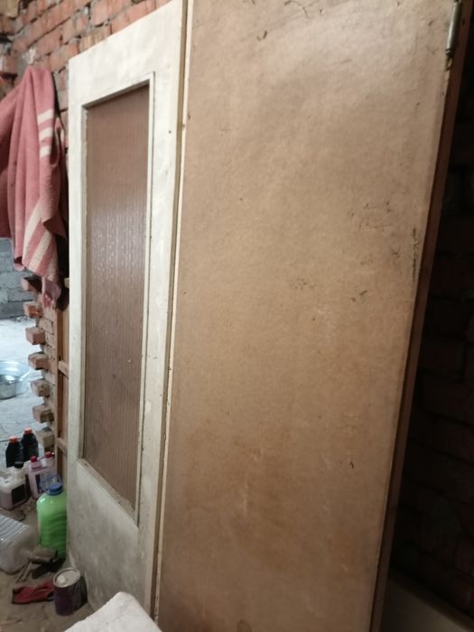 Продам двері різних розмірів.