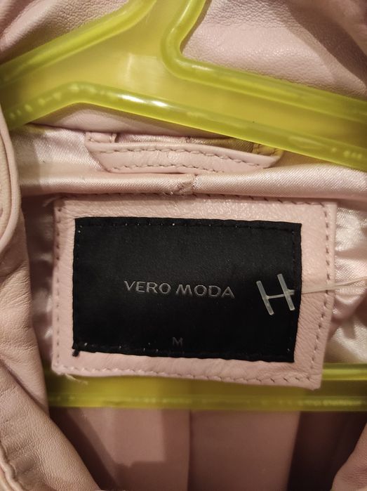 Casaco pele cor de rosa