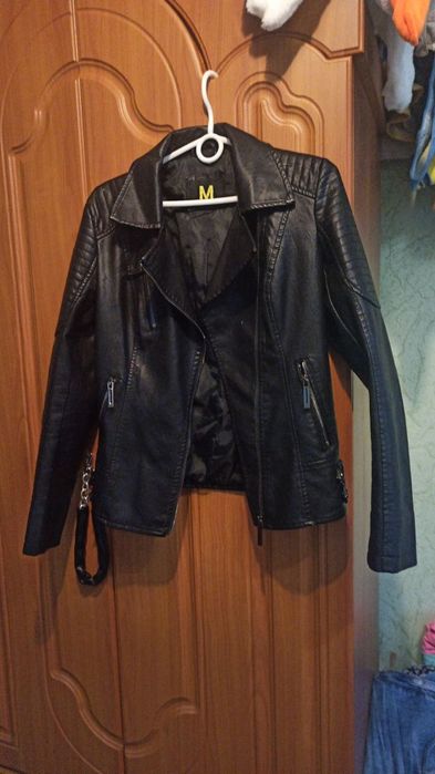 Кожанка, цена 250