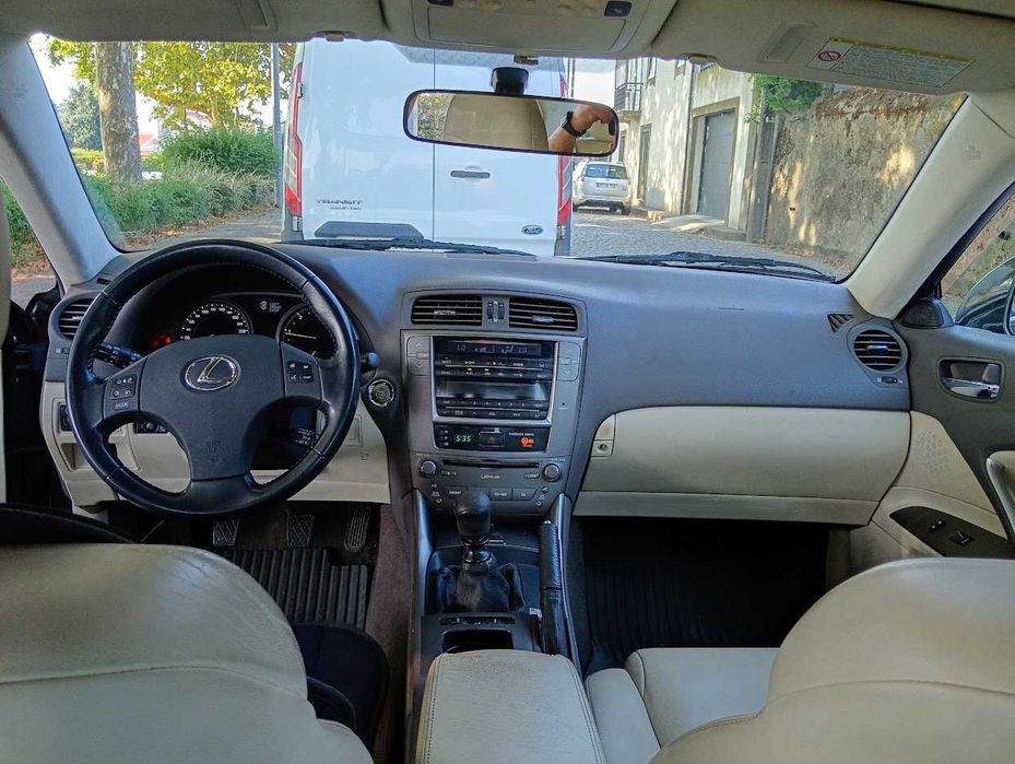 Lexus 220d  Bom estado geral / Revisão ok