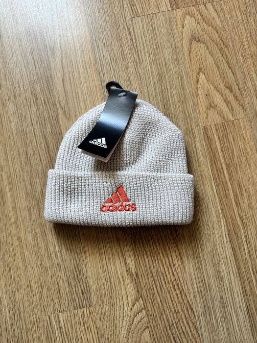 Демі шапка Adidas нова, оригінал 3-5 років