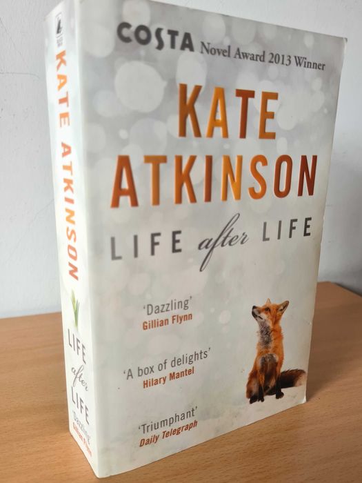 Book "Life after Life" by Kate Atkinson