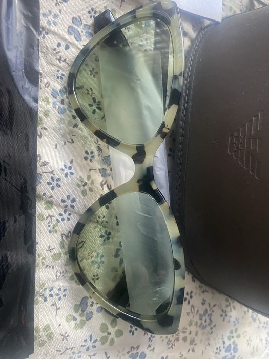 Okulary przeciwsloneczne Emporio Armani EA 4136.Nowe oryginalne