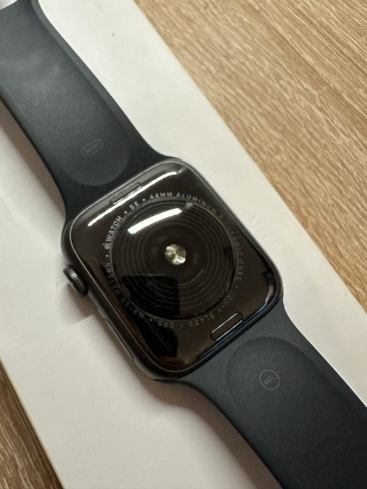 apple watch se 44mm
