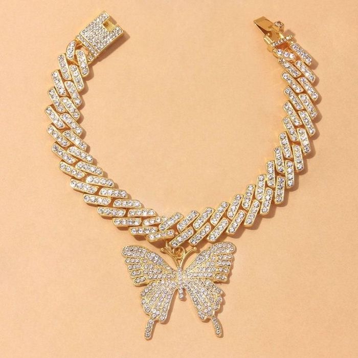 Colar feminino de borboleta