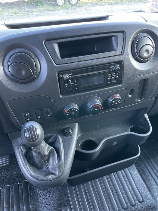 Свіжопригнаний Renault Master, Opel Movano