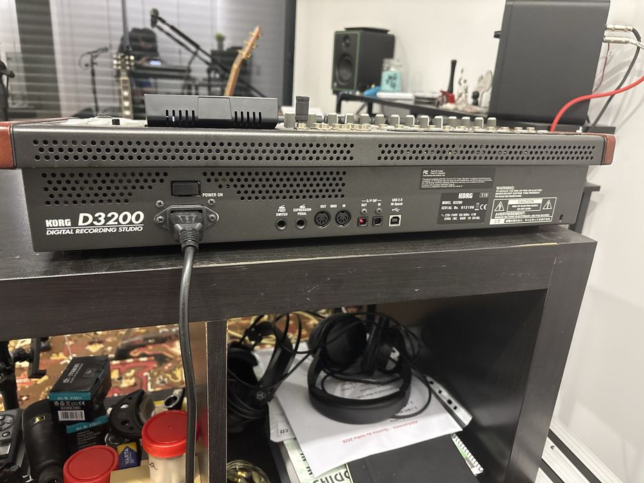 Korg D3200 Digital Recording Studio