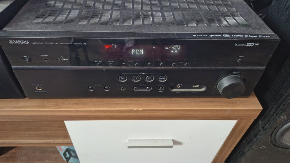Yamaha RX v479 Amplituner kina domowego