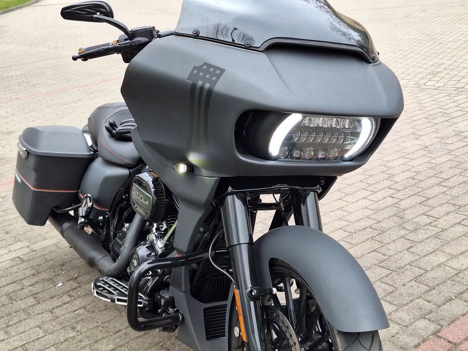 Harley-Davidson Touring Road Glide Piekny Road Gilde stan idealny zamiana