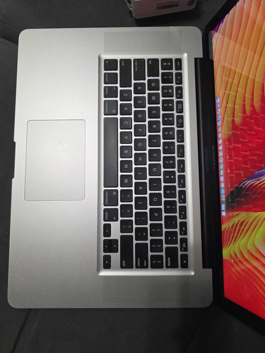 Ноутбук Apple MacBook Pro 15 2011 a1286 core i7/8/640hdd