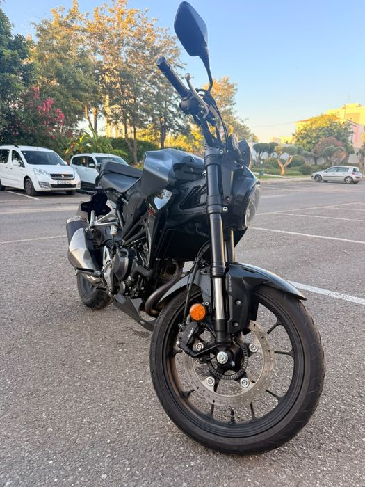 Motociclo marca honda