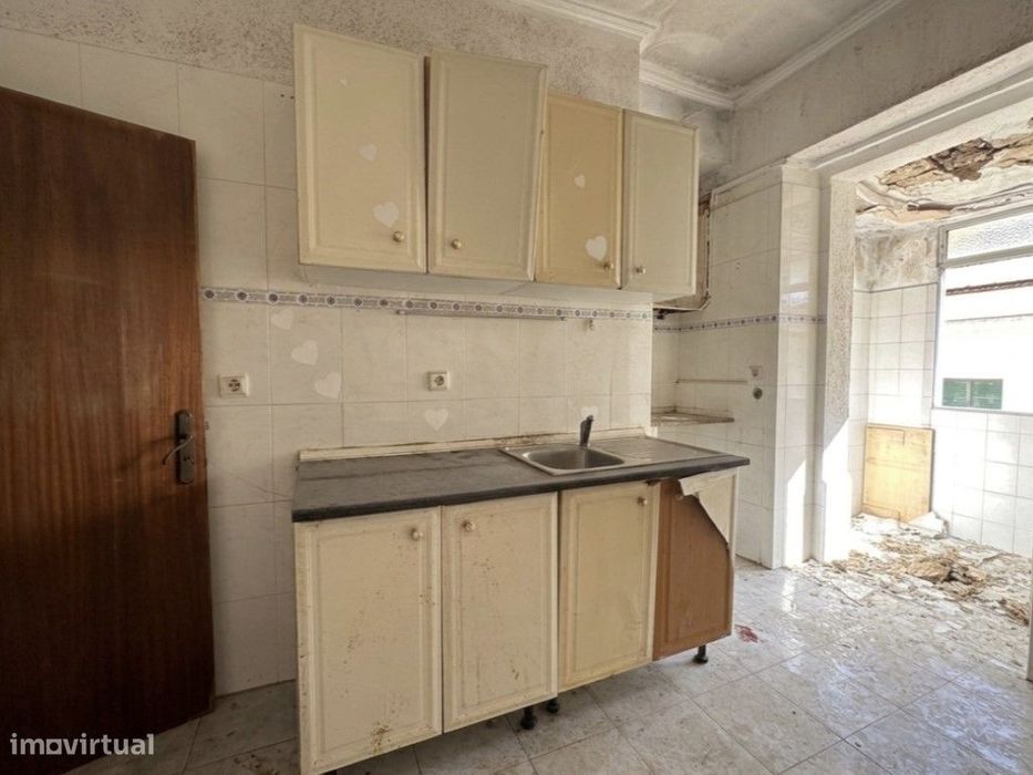 T2/ Remodelação Total/ Beato