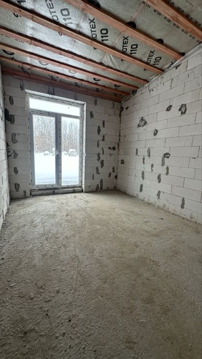 Такнхаус під єОселю з центральними комунікаціями, Газ!