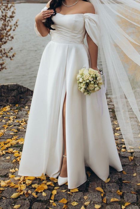 Весільна сукня б/у