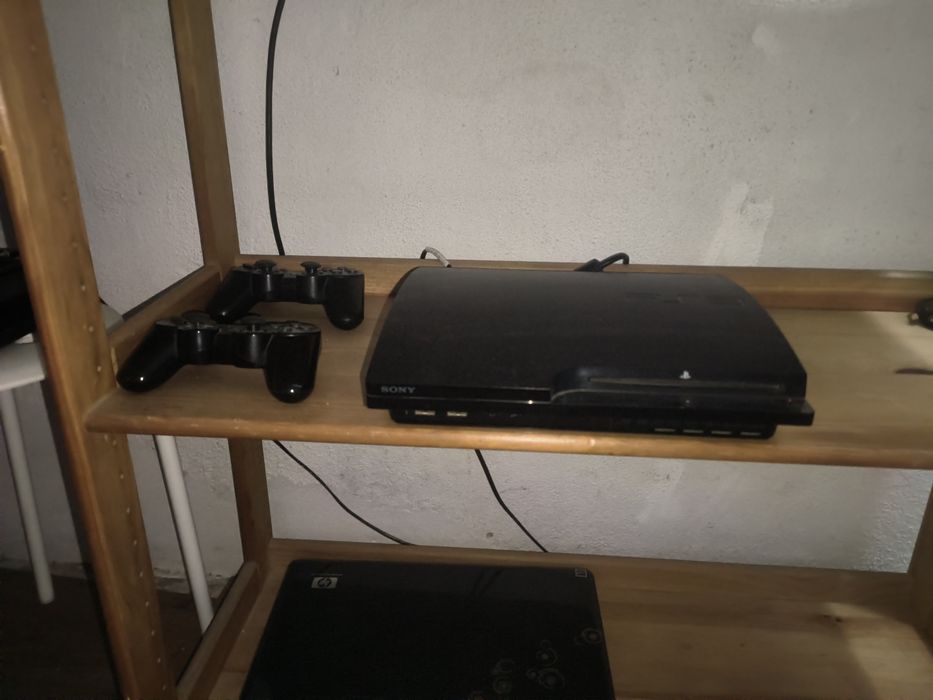 PS3 Slim desbloqueado com 2 comandos