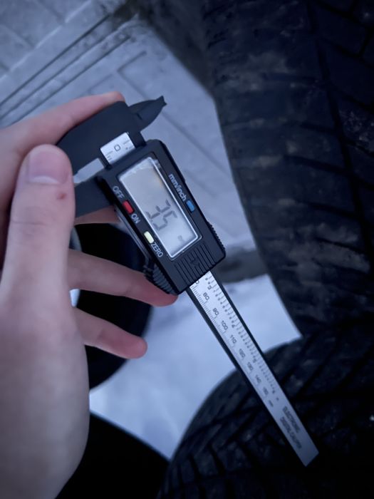 Opony zimowe Bridgestone Blizzak LM005 19 cali 245/40/19