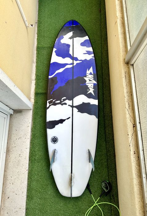 Prancha de surf 6,2 + quilha + capa + leash + deck