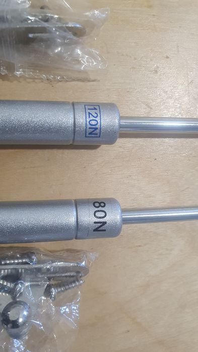 Compassos a gás de 80 e 120N