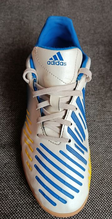 Buty piłkarskie halowe Adidas Predator Absolad rozmiar 38