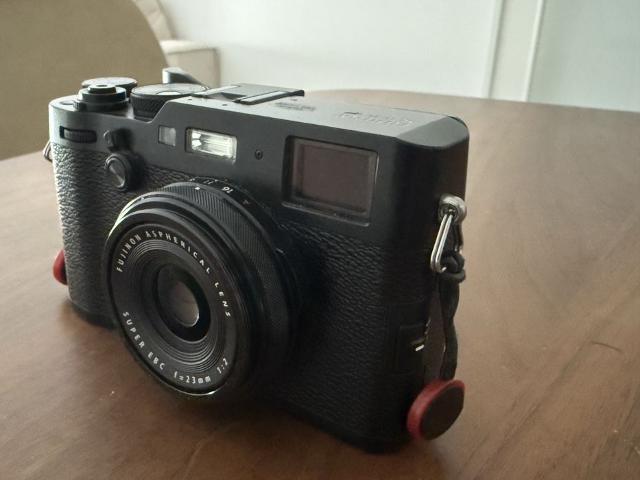 Camera Fujifilm X100F