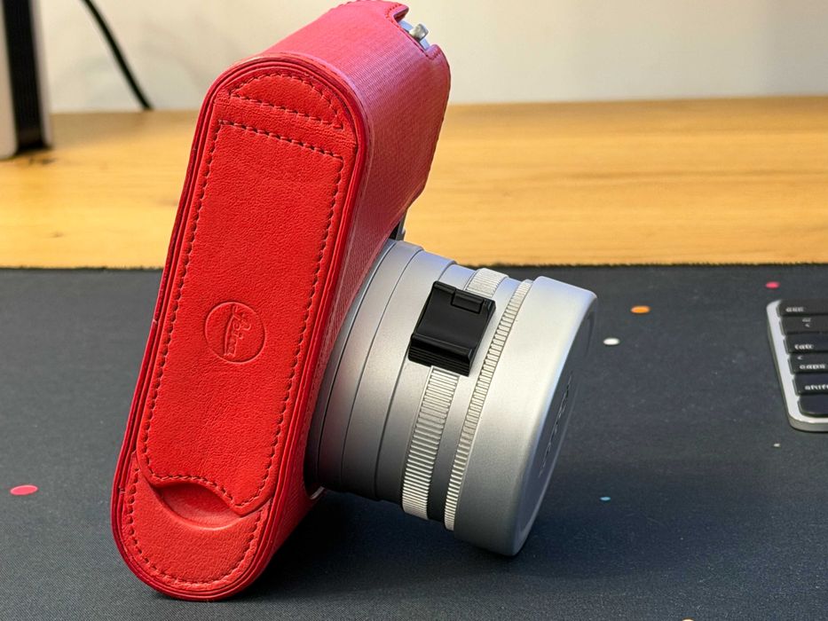 ‼️Christmas Sale‼️ Получехол Leica Q, кожа, красный