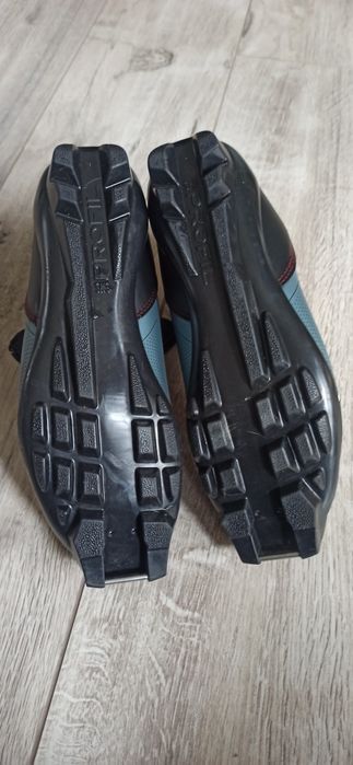 Buty Salomon Escape 5 TR narciarstwo biegowe r.40