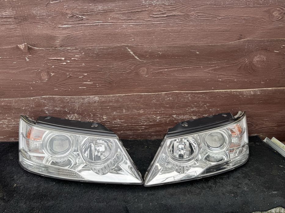 Фари, фара, ліхтарі передні Hyundai Sonata NF Хюндай Соната НФ (08-10)