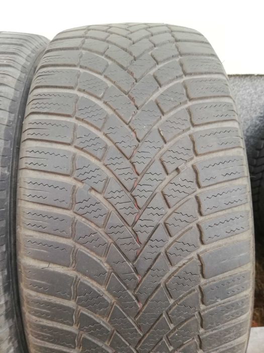 4 opony zimowe Bridgestone 225/50R18, bieżnik ok 6mm.