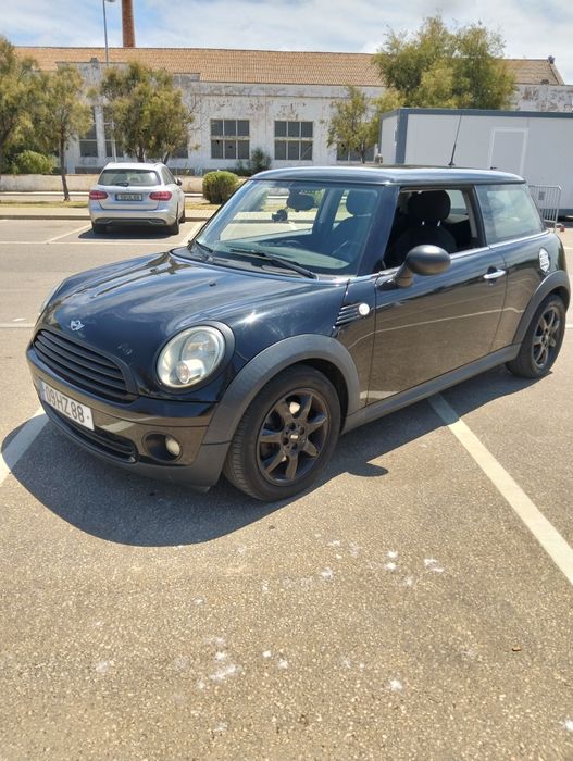 Mini one com apenas 97800 kms
