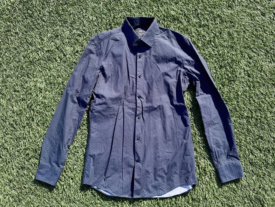 Чоловіча сорочка бренду Hugo Boss