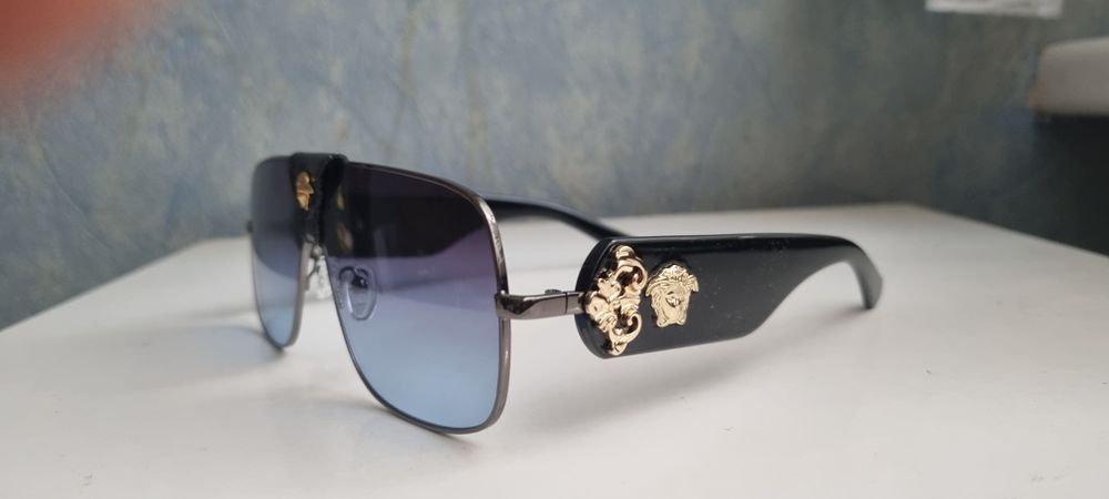Okulary przeciwsłoneczne versace unisex dobrze wykonane czarne versace