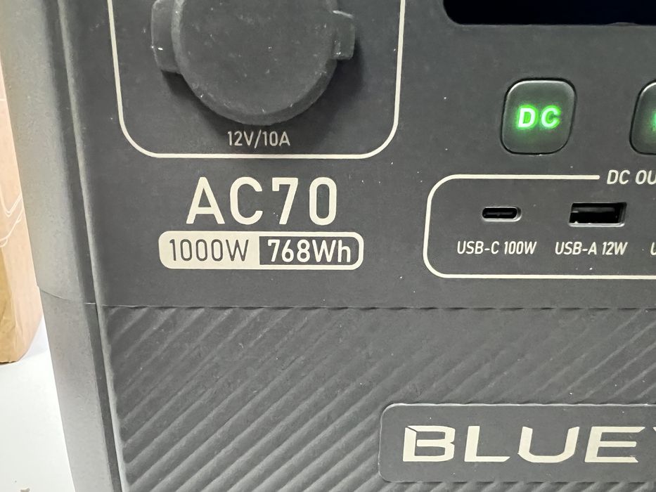 Зарядна станція Bluetti AC70 768Wh/1000wh