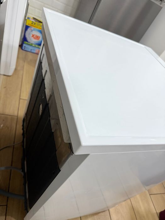 Máquina de Lavar Loiça Candy Rapidò 13 Talheres – Como Nova – Garantia