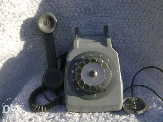 Telefone cinza claro - julho 1988 - modelo 55A-3110