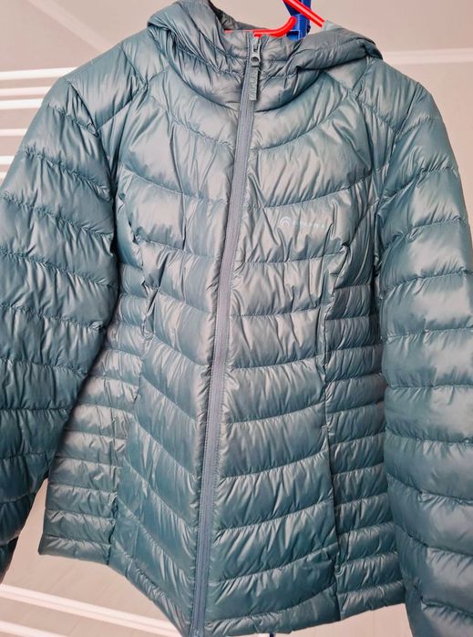 Куртка пуховик 90% пух, 10% перо, розмір L