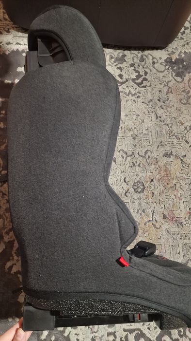 Fotel samochodowy dla dziecka 9-18 kg