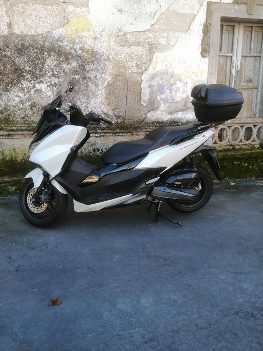 Honda forza 125 em bom estado
